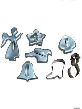 VINTAGE 60s Set of Tin Cookie Cutters Shortbread